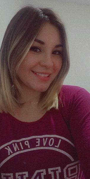 Chica masajista muy agradable.... Masajes con terminación
Te invito a conocerme y a sacarte todo el estres todo el cansancio de la rutina del dia a dia.  pasa conmigo 1 hora de masajes relajantes, descontracturantes y eroticos y con final feliz ... vale la pena ...
Si queres conocerme mandame un msjito a wsp y coordinamos agenda  ... 