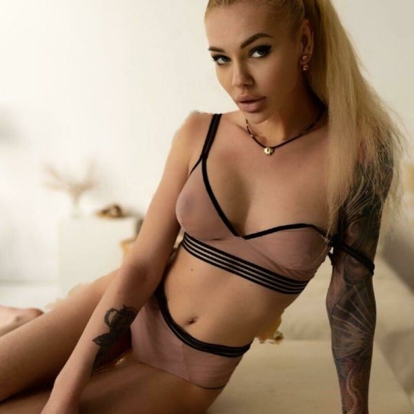 Hi babe! Here is the gorgeous, sexy, sweet as angel, lady with beautiful face,body as a fire IF you are looking for someone fun, feminine, extreme love making or simply for a moment to relax, come on in and we can have great time tighter. I have beautiful face, sensual lips, hot body, passionate attitude. Im wild in bed, I love sex